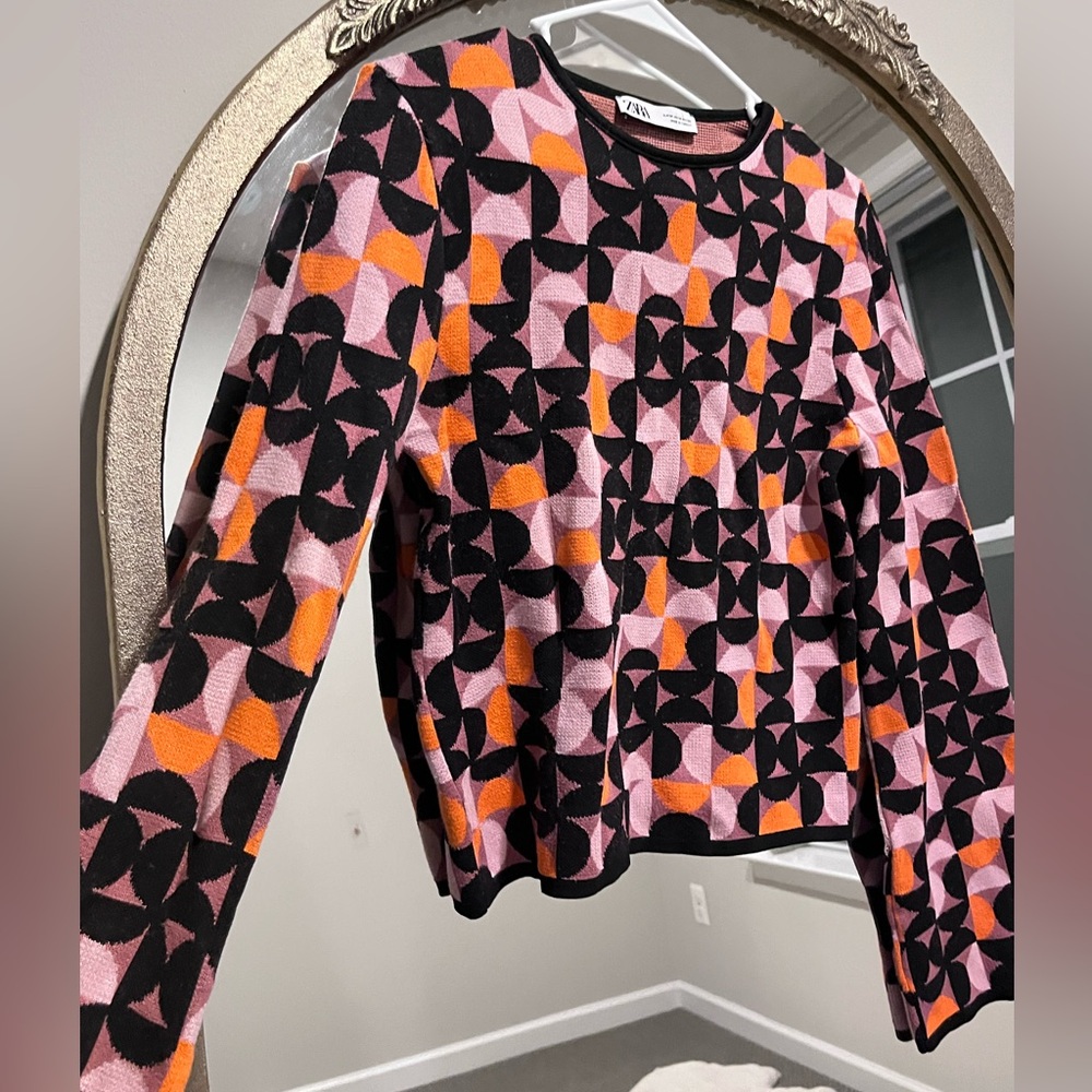 Zara, geometric pattern sweater, medium